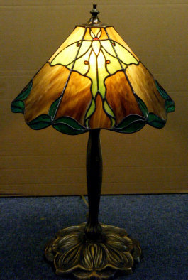 lauras_luna_moth_lamp001005.jpg